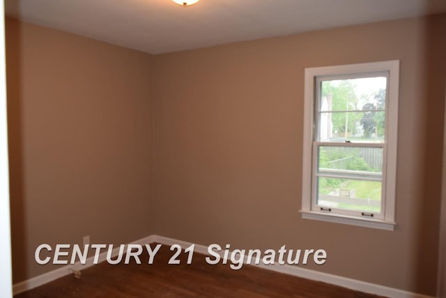 3344 Osler Ave, Saginaw, MI 48602 - unfurnished room with baseboards and wood finished floors