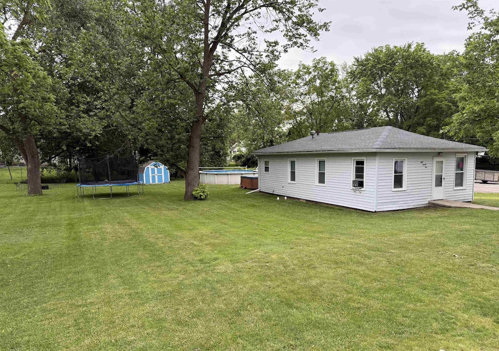 822 Glenwood Ave, Owosso, MI 48867 - photo 1