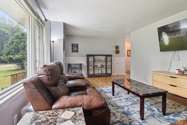 70838 Ridgewood Dr, Edwardsburg, MI 49112 - living area with wood finished floors