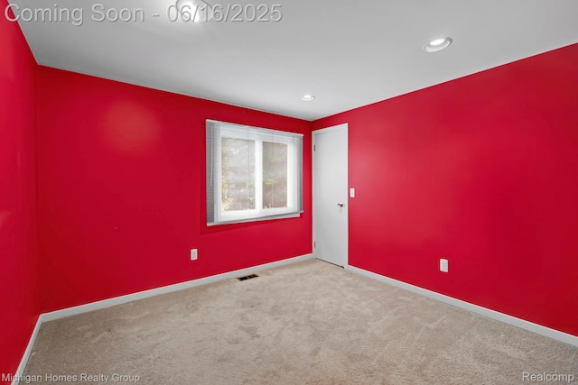 34516 Bunker Hill Dr, Farmington, MI 48331 - unfurnished room with carpet floors and recessed lighting