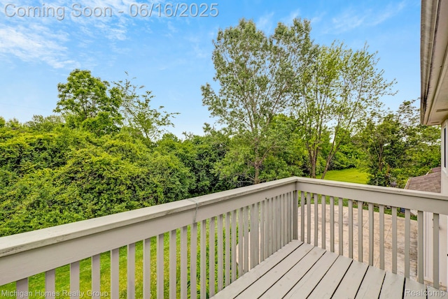 34516 Bunker Hill Dr, Farmington, MI 48331 - view of wooden deck