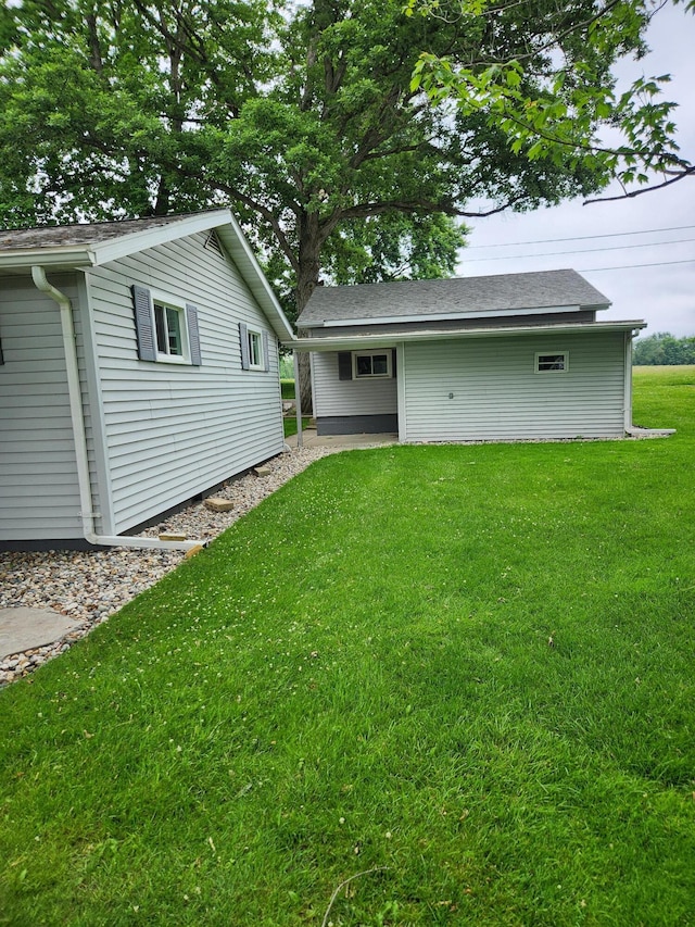 368 Old Hickory Dr, Coldwater, MI 49036 - back of property with a lawn