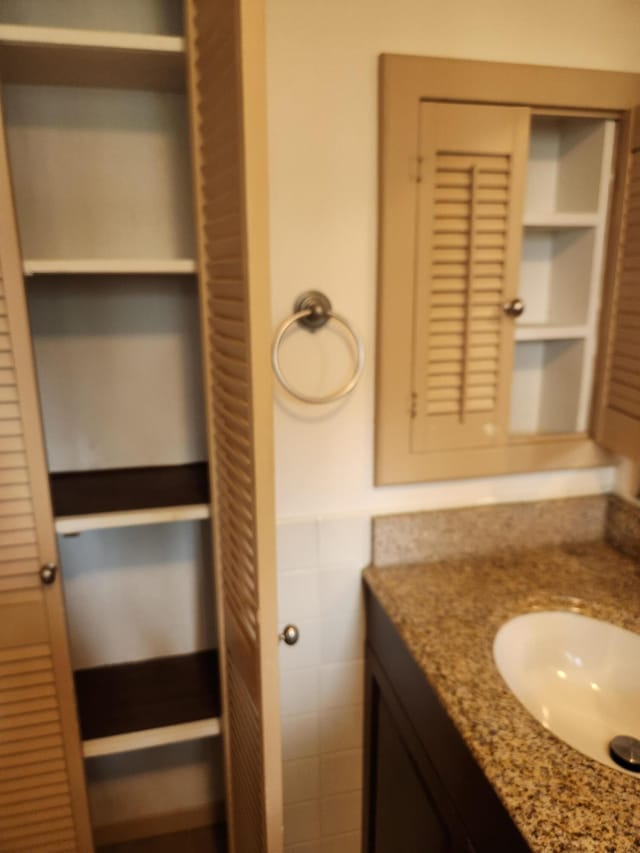 368 Old Hickory Dr, Coldwater, MI 49036 - bathroom with vanity