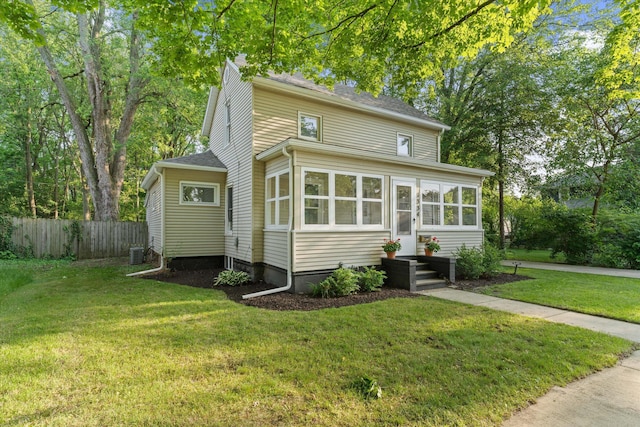 1334 Regent St, Niles, MI 49120 - view of front facade