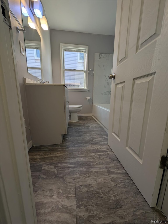 19947 Kinloch, Redford, MI 48240 - full bath with vanity and toilet