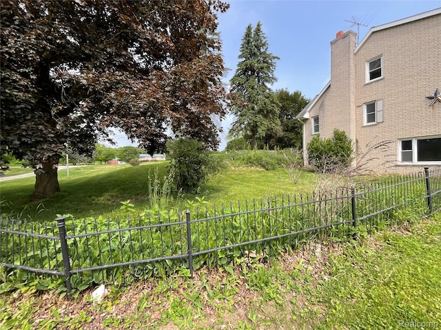 3615 N Mill Rd, Dryden, MI 48428 - view of yard