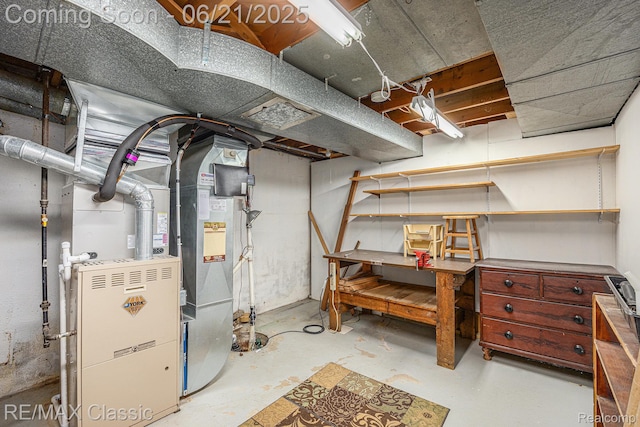1925 Dawn Ridge Rd, Commerce Twp, MI 48390 - unfinished below grade area featuring a workshop area