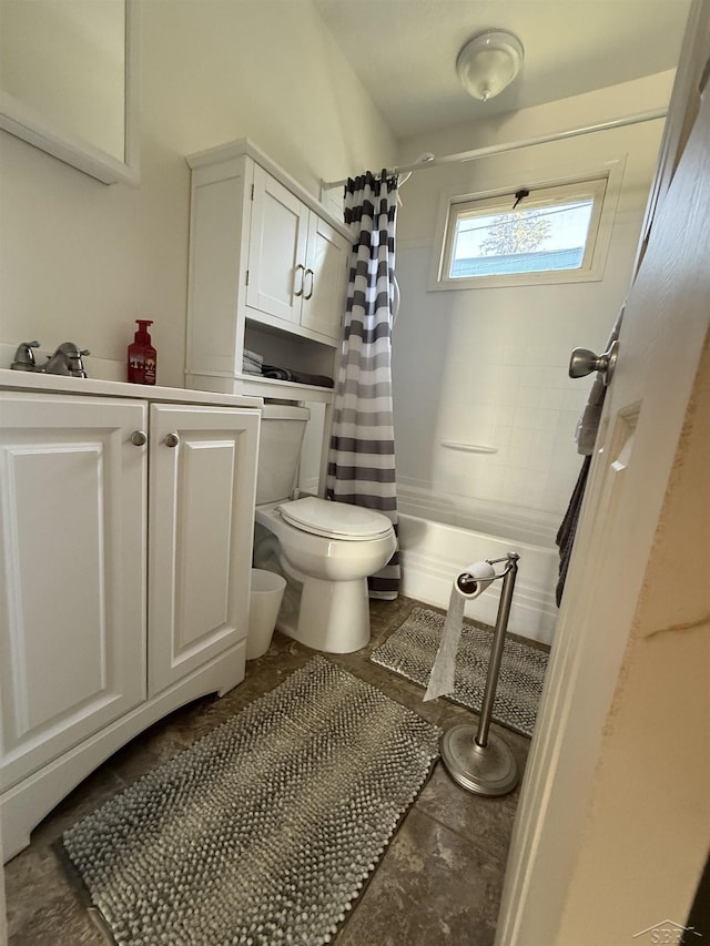 578 W Houghton Lake Dr, Prudenville, MI 48651 - bathroom featuring shower / bath combo and vanity