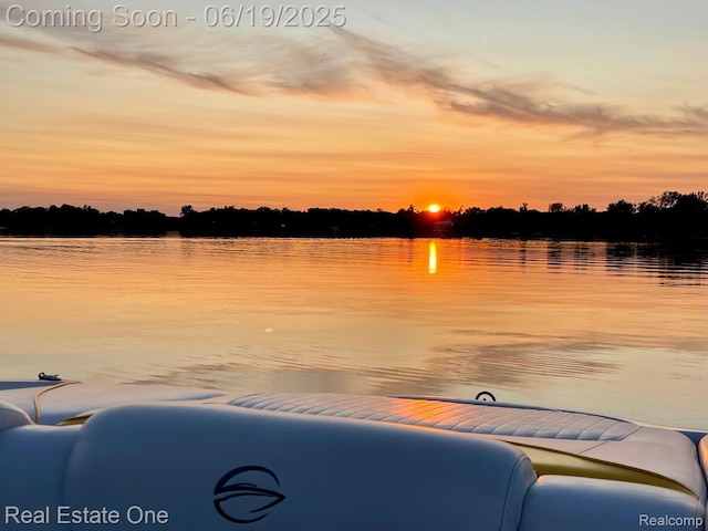 2505 Cedar Key Dr, Lake Orion, MI 48360 - water view