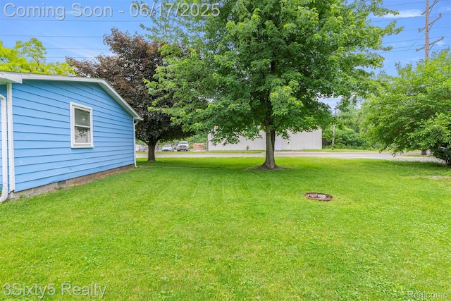 36513 Evans St, New Boston, MI 48164 - view of grassy yard