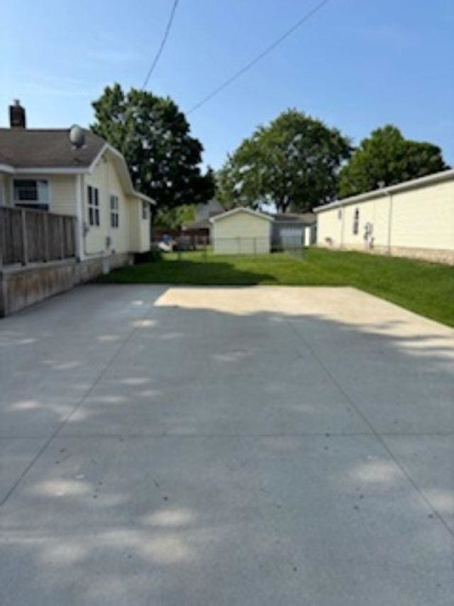 1431 Cleveland St, Owosso, MI 48867 - view of patio
