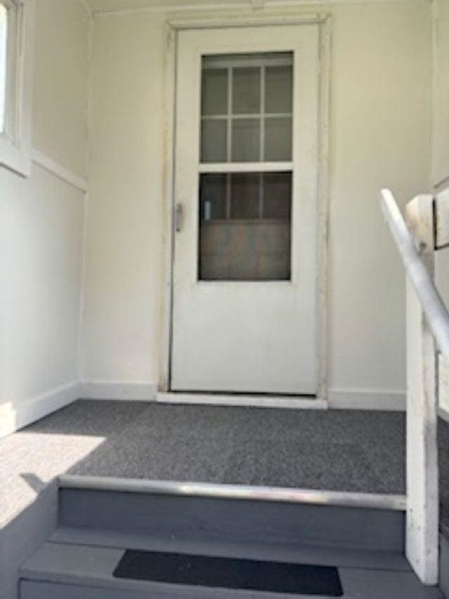 1431 Cleveland St, Owosso, MI 48867 - entrance to property