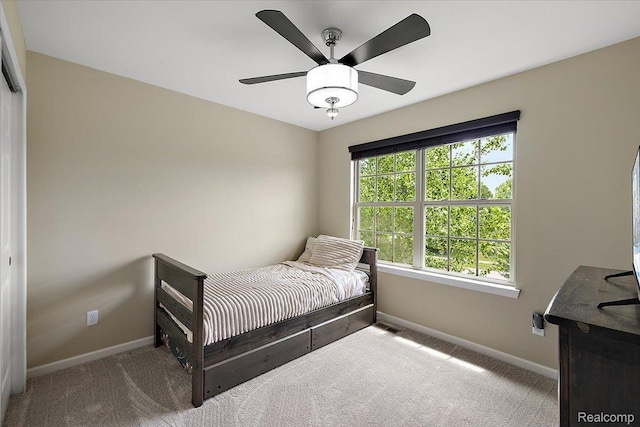 966 Wynstone Cir N, Oakland, MI 48363 - bedroom with carpet flooring and a ceiling fan