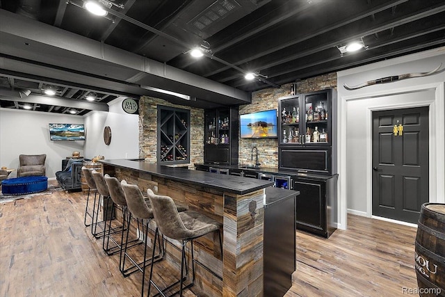 966 Wynstone Cir N, Oakland, MI 48363 - indoor bar with light wood finished floors