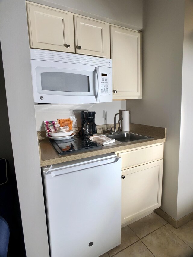 5631 Creeks Xing, Williamsburg, MI 49690