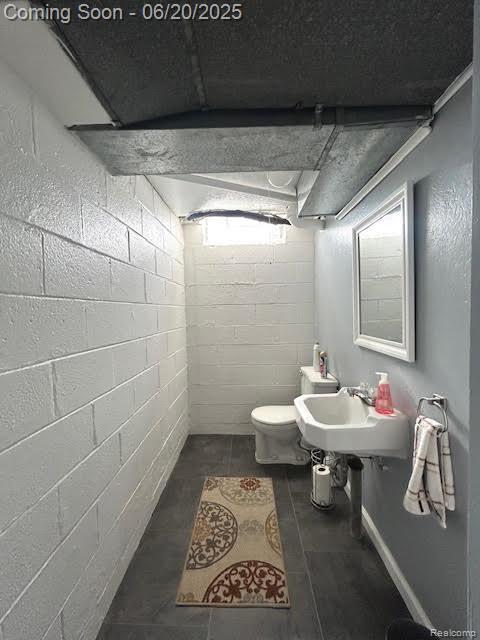 30821 Longfellow Ave, Madison Heights, MI 48071 - bathroom with toilet and a sink