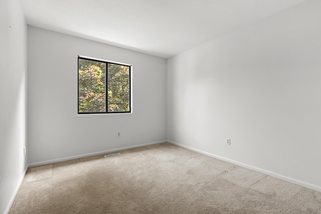 3745 Cedaridge Rd, Kalamazoo, MI 49008 - empty room featuring carpet floors