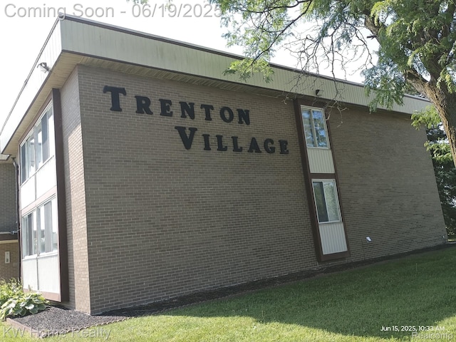 3901 Fort St Unit 204, Trenton, MI 48183 - view of property