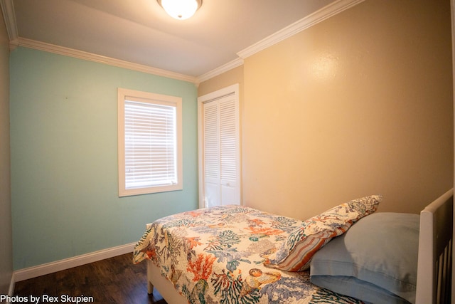 4767 S River St, Newaygo, MI 49337 - bedroom featuring wood finished floors, crown molding, and a closet