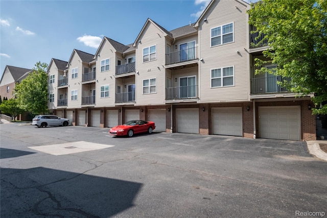 25556 Portico Ln, Novi, MI 48375 - view of building exterior