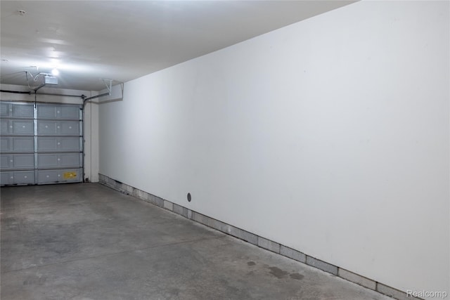 25556 Portico Ln, Novi, MI 48375 - garage with baseboards