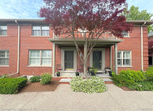 637 N Old Woodward Ave, Birmingham, MI 48009 - photo 2