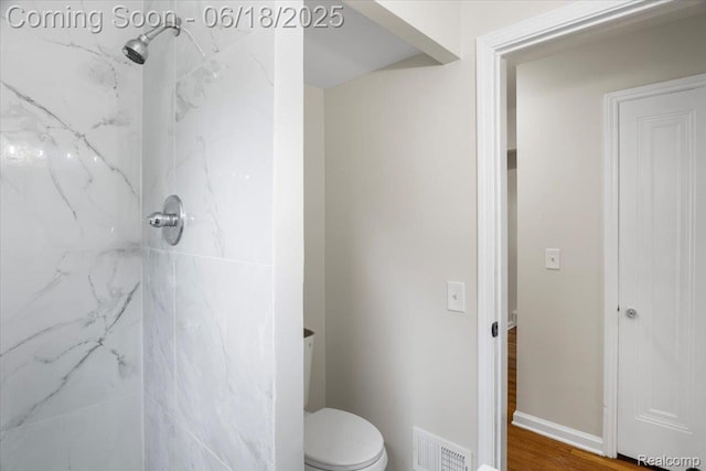 11108 Craft St, Detroit, MI 48224 - bathroom with a marble finish shower and toilet