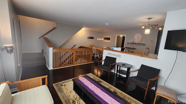 870 Lothrop Rd Unit 6/1, Detroit, MI 48202 - living area with wood finished floors