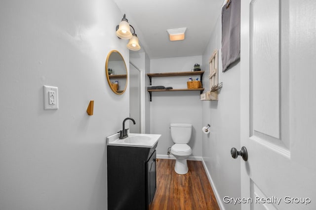 431 Homecrest Ave, Kalamazoo, MI 49001 - bathroom with vanity and wood finished floors