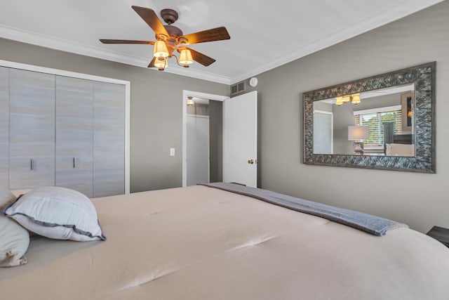 11786 E Sauk Trl, Jerome, MI 49249 - bedroom with ornamental molding and a ceiling fan