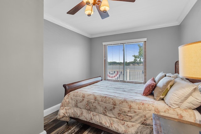 11786 E Sauk Trl, Jerome, MI 49249 - bedroom with wood finished floors, crown molding, and a ceiling fan