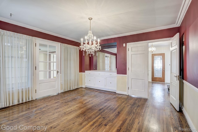 20 Oxford Blvd, Pleasant Ridge, MI 48069 - unfurnished dining area featuring a chandelier, dark wood-style floors, and ornamental molding