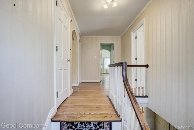 20 Oxford Blvd, Pleasant Ridge, MI 48069 - hall featuring crown molding, light wood-style floors, and an upstairs landing