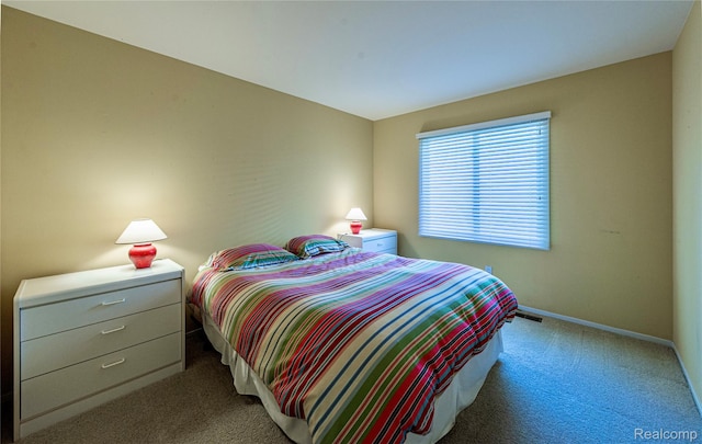 6760 Oyster Cv, West Bloomfield, MI 48323 - bedroom featuring carpet floors and baseboards