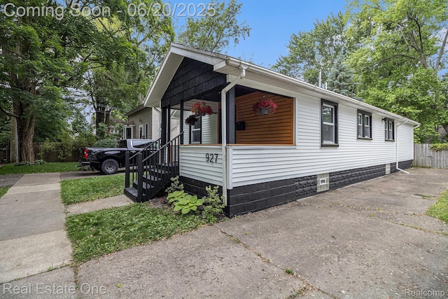 927 N Lafayette Ave, Royal Oak, MI 48067 - photo 2