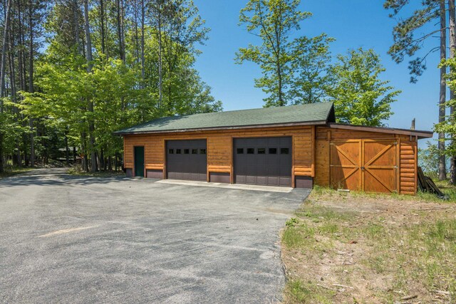 8493 Drake Ln, Williamsburg, MI 49690