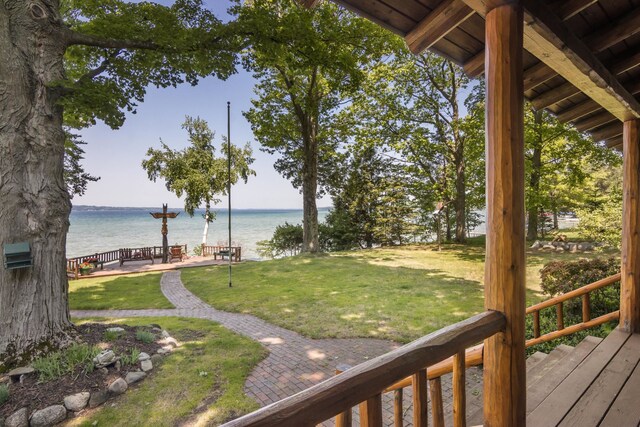 8493 Drake Ln, Williamsburg, MI 49690