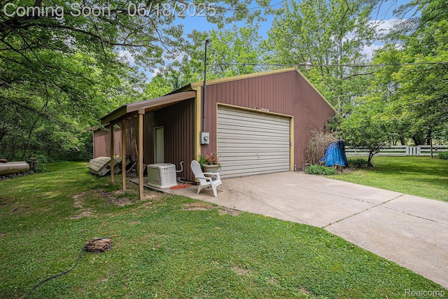 44988 52nd St, Lawrence, MI 49064 - detached garage featuring driveway