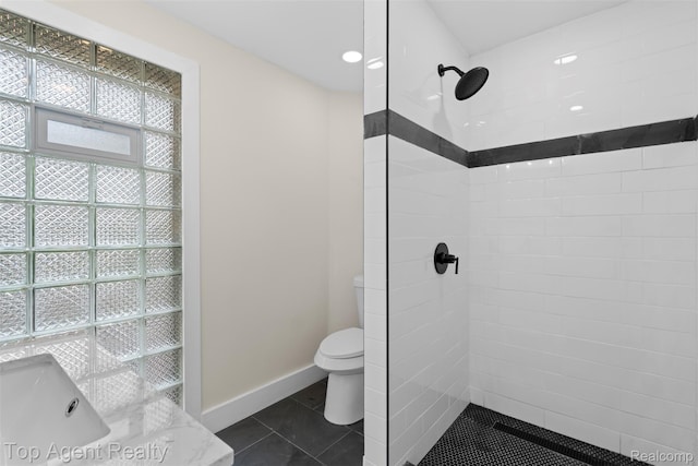 14638 Greenview Rd, Detroit, MI 48223 - full bath featuring toilet and tiled shower