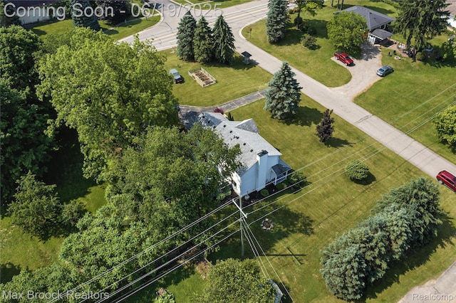 7950 Sandmar Ln, Davisburg, MI 48350 - drone / aerial view