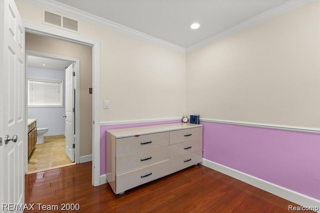 28045 W Greenmeadow Cir, Farmington Hills, MI 48334 - view of closet