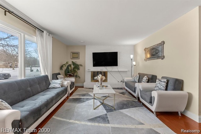 28045 W Greenmeadow Cir, Farmington Hills, MI 48334 - living area with baseboards and wood finished floors