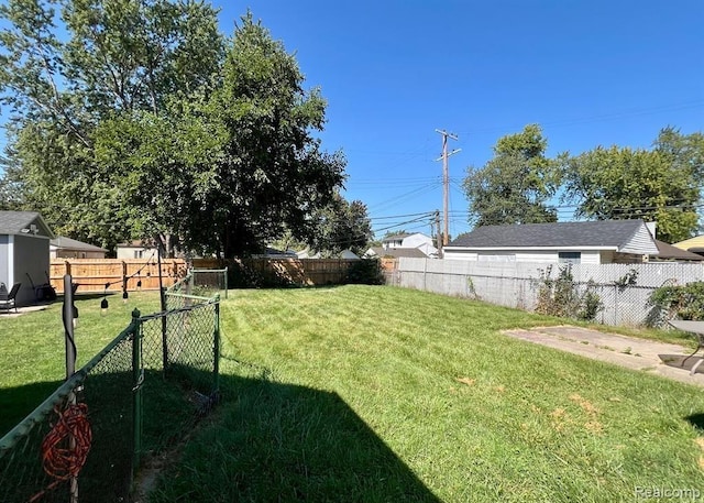 17041 Henry St, Melvindale, MI 48122 - view of fenced backyard