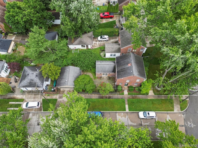 1930 Kenmore Dr, Grosse Pointe Woods, MI 48236 - aerial view