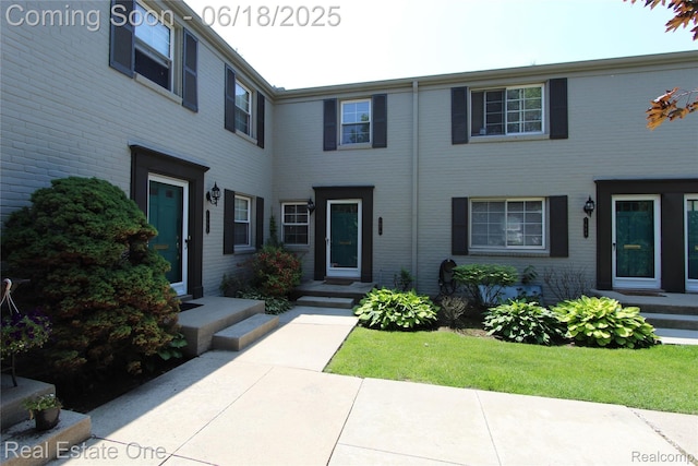 1670 Graefield Rd, Birmingham, MI 48009 - view of front of home