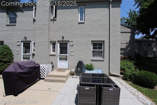 1670 Graefield Rd, Birmingham, MI 48009 - back of house with brick siding