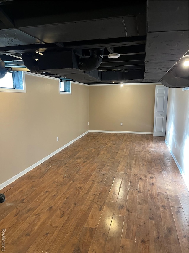 44 Pleasantview Dr, Pontiac, MI 48341 - below grade area featuring hardwood / wood-style flooring and baseboards