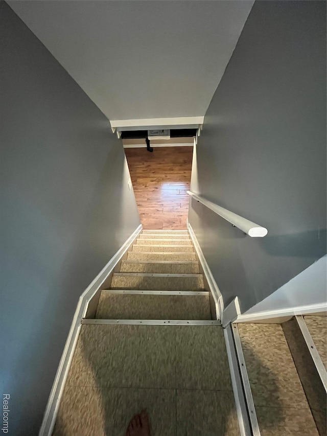 44 Pleasantview Dr, Pontiac, MI 48341 - stairway with wood finished floors and baseboards