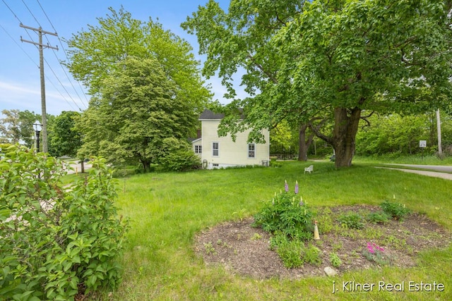 7115 Bronson St SE, Ada, MI 49301 - view of yard