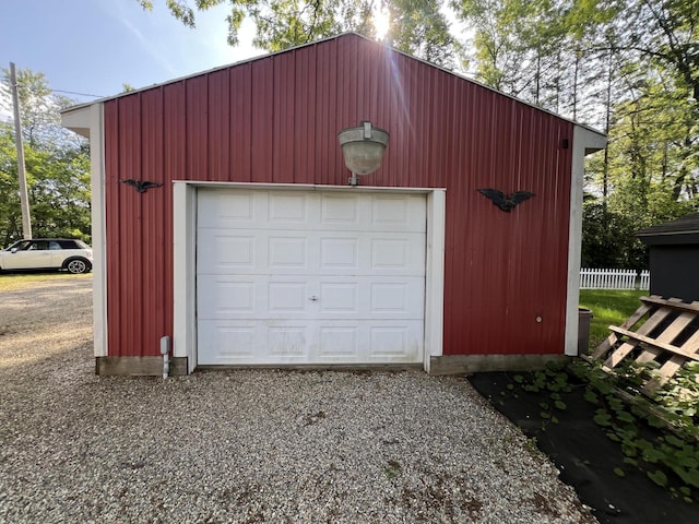 7428 Ansley Ln, Hillsdale, MI 49242 - view of garage